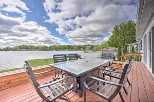 Lakefront Home with Boat Dock in Benton Harbor! - Niles