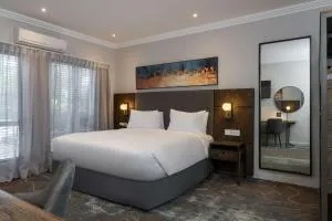 Radisson Hotel and Convention Centre OR Tambo Airport