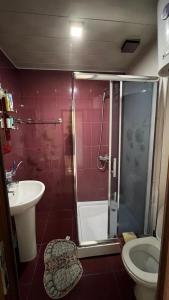 Grand moll apart near