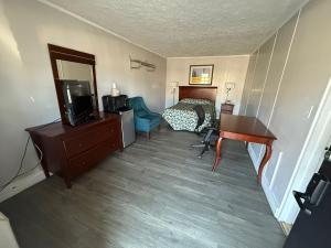Single Bed Non-Smoking room in OYO Hotel Economy Inn US-29 Danville