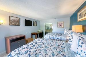 2 Queen Bed Smoking room in Rodeway Inn Hattiesburg North
