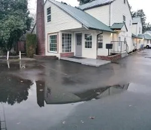 Budget Lodge by OYO Portland West - 密尔沃基