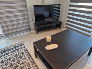 Pearl Villa and Apartment near Beach and Athens Airport