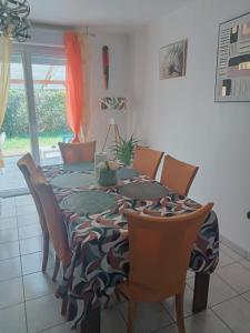 Maisons de vacances Jolie maison tres au calme, a 2 mn des plages, centre ville et toutes commodites : photos des chambres