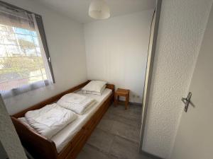 Appartement RDC 6 pers, à 20m plage Grazel, Gruissan - FR-1-784-10