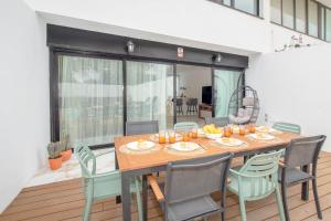 Charming 3-BR Villa with Pool, En-Suite Bathrooms & Parking