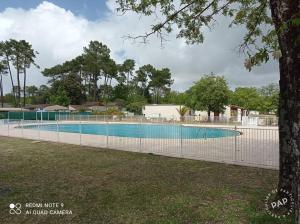 Campings Le gazon de ronce : photos des chambres