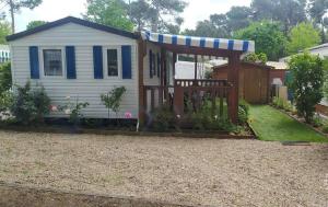 Campings Le gazon de ronce : photos des chambres