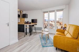 Appartements Le Marechal - Parking - Terrasse - Albi : photos des chambres