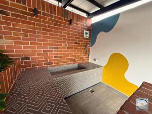 Incredibly Secure, Perfect Location, Central Studio