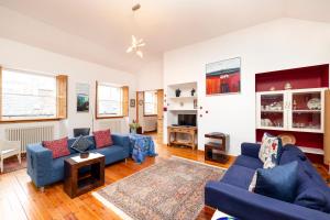 Edinburgh New Town Deluxe Apartment with Terrace