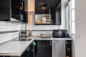 GuestReady - Charming Canal St-Martin Retreat