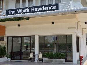 The White Residence