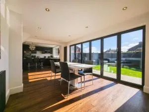 3bed , Ideal for Contractors , Ample Parking - Waltham