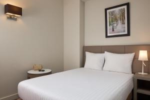 Hotels Timhotel Opera Blanche Fontaine : photos des chambres