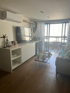 Apartamento completo na melhor praia da grande João Pessoa 40 metros da praia