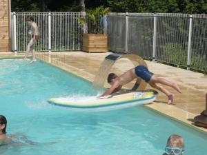 Campings Camping 3 etoiles - Parc aquatique - ccbbaia : photos des chambres