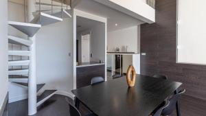Appartements Les Cygnes - exceptional location with lake view - 3 bedrooms : photos des chambres