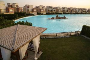 Luxury Marassi Villa on Lagoon