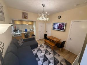 One Bedroom Flat in Central Edinburgh Old Town , Heart of Edinburgh Flat Sleeps 6