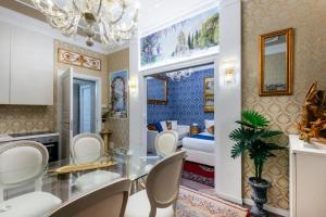 The Mansion of Countess Rizzardi on Garda Lake