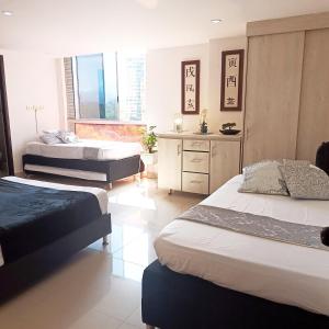 Por el mismo precio hasta 5 personas Poblado ApartaSuite