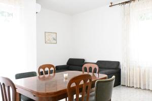 SE144 - Senigallia, comodo trilocale con aria condizionata e posto auto