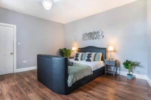 Vacant Nests The Queen Anne Central Location