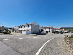 HOUSE ONLY FOR YOU ! 3 bedroom 2wc,BBQ,balcon 2,CENTRO vila! - Bagoada