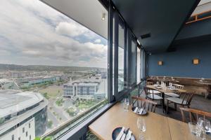 Deluxe fully furnished apartment in Menlyn Maine residence 1209