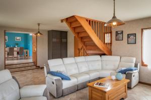 Maisons de vacances Gite de Caillou : Maison 5 Chambres
