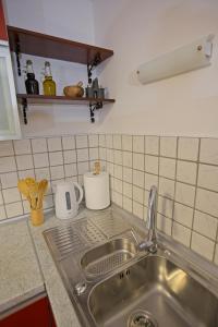 Apartments Lara 2 - with more affordable parking