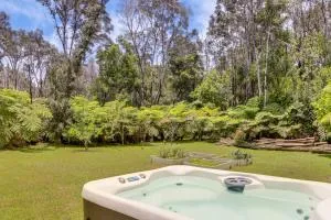 Rainforest Stay with Hot Tub Less Than 3 Mi to Natl Park! - 沃尔卡诺