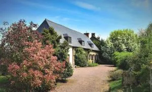 Charming 17th Century Normandy Longere in Valdallière, Calvados - Le Theil