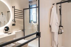 Las Amiras Homes Collection