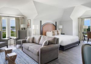 BAY BRIDGE SUITE  room in The Inn at Chesapeake Bay Beach Club