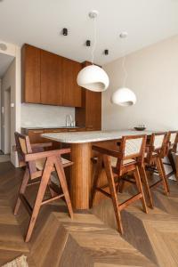 Pailsėk prie jūros