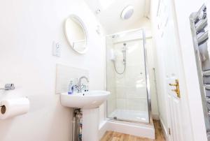 2 bed apartment by John Lewis - Flat A