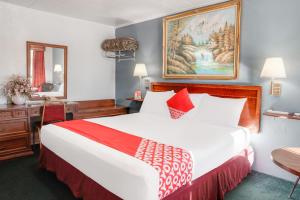King Room room in OYO Hotel Liberal Kansas