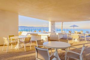 Stunning View Oceanfront Condo by Moikkarentals