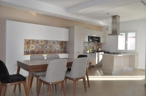 Maison avec piscine à 250m de la mer