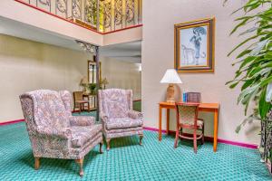 OYO Townhouse Tulsa Woodland Hills