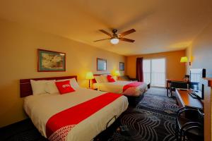 Double Queen Room with Balcony - Ocean view room in Siletz Bay Beachfront Hotel by OYO Lincoln City