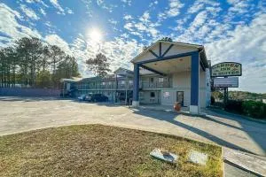 Garden Inn & Suites - Lindale