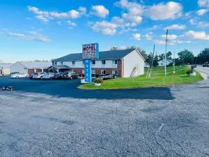 Villa Inn Motel Near Hwy 12 WI Capital O - Whitewater