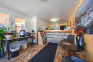 Budget Inn Gladstone By OYO - Portland Clackamas