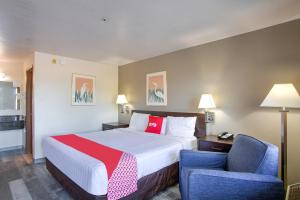 King Room room in OYO Woodland Hotel and Suites