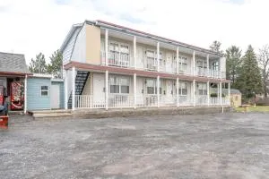 OYO Hotel Starlite Seneca Falls - Sodus Point