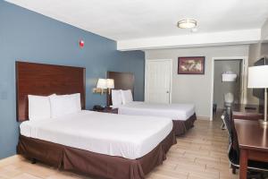 Queen Room with Two Queen Beds room in OYO Hotel McAllen Airport South