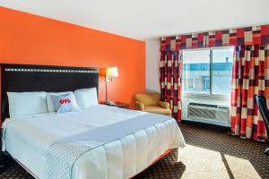 King Room room in OYO Townhouse Dodge City KS